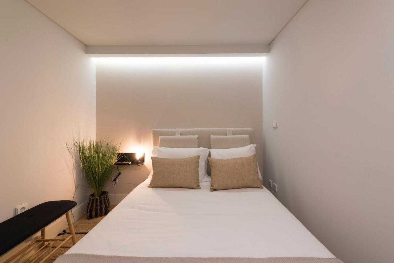 Lovelystay - Porto Peaceful Living W/ Backyard Exterior photo