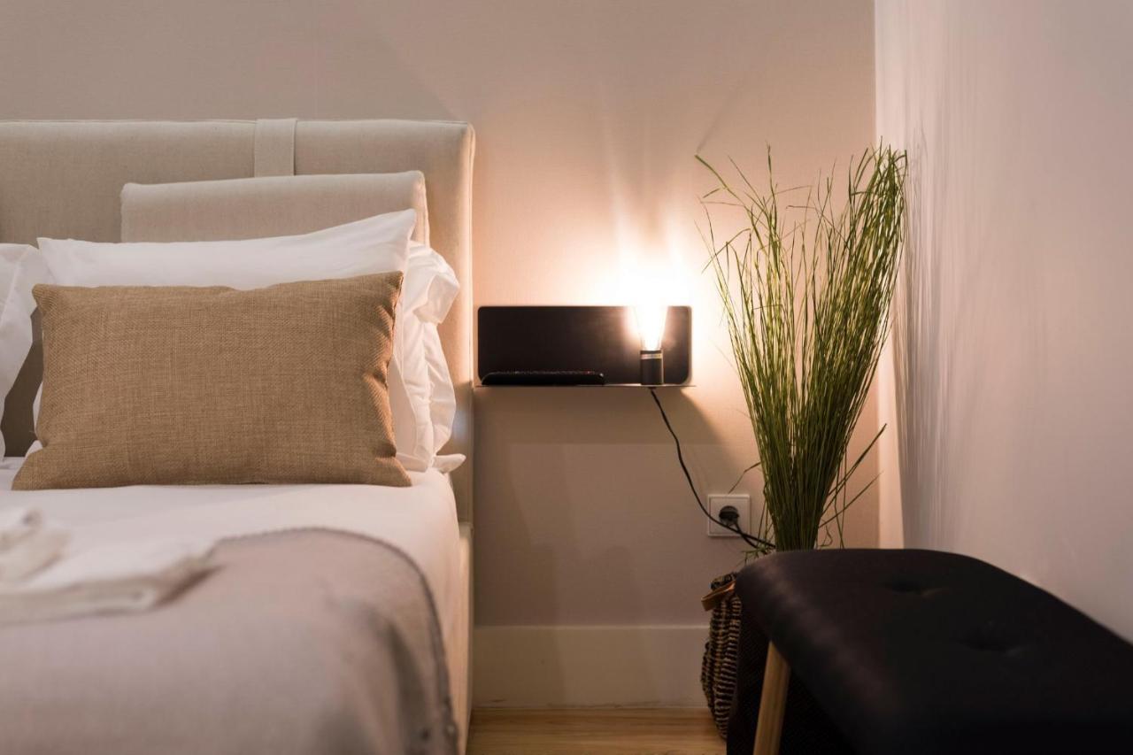 Lovelystay - Porto Peaceful Living W/ Backyard Exterior photo