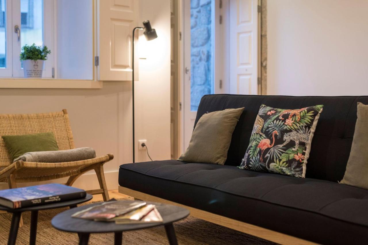 Lovelystay - Porto Peaceful Living W/ Backyard Exterior photo